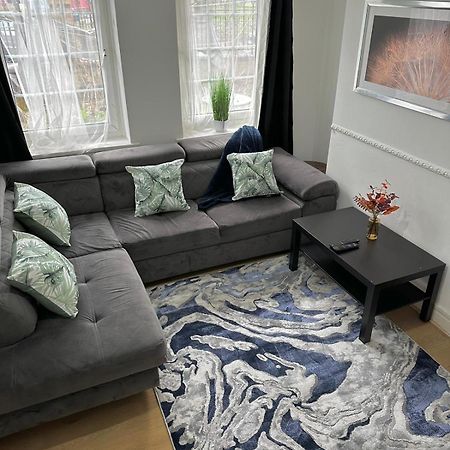 2 Bedroom Flat, 2 Minutes Walk To Bethnalgreen Station, Central Λονδίνο Εξωτερικό φωτογραφία