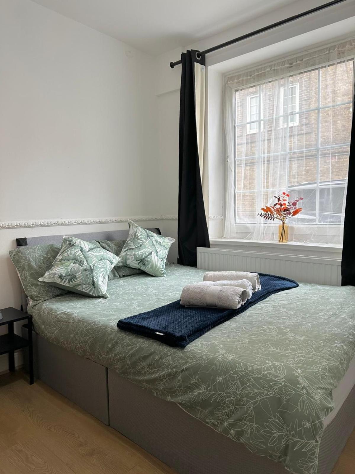 2 Bedroom Flat, 2 Minutes Walk To Bethnalgreen Station, Central Λονδίνο Εξωτερικό φωτογραφία