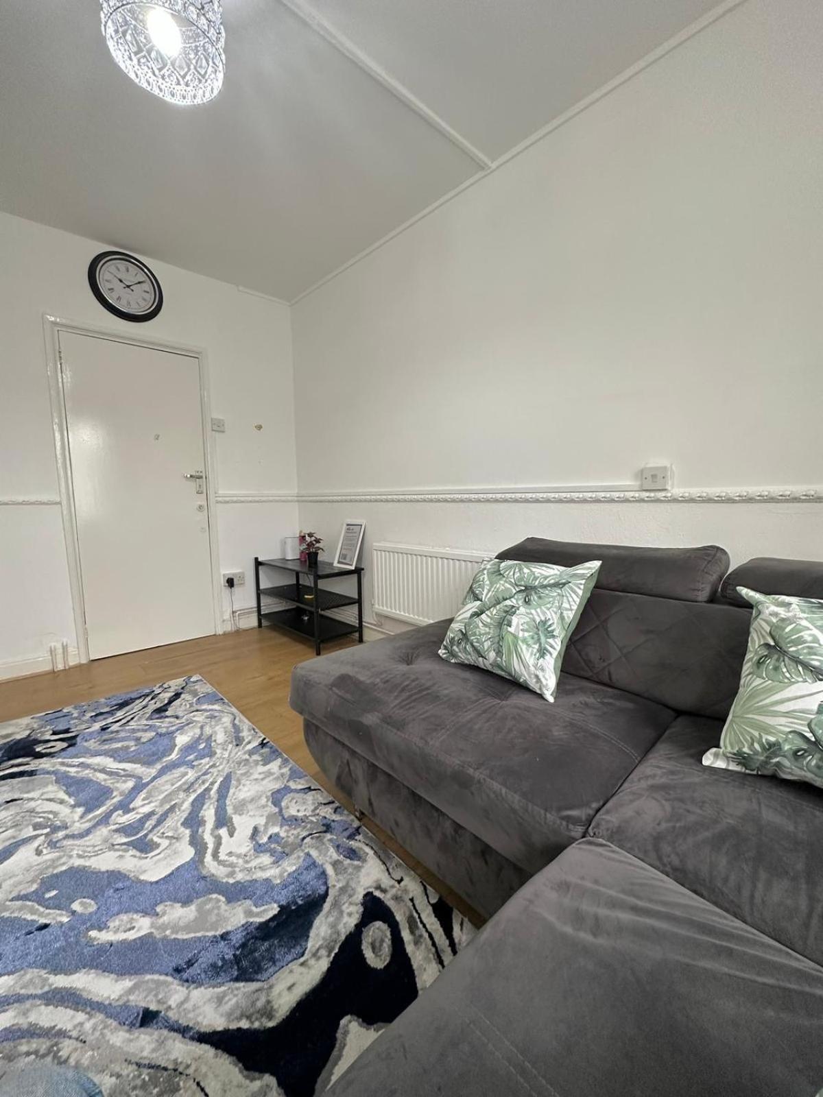2 Bedroom Flat, 2 Minutes Walk To Bethnalgreen Station, Central Λονδίνο Εξωτερικό φωτογραφία