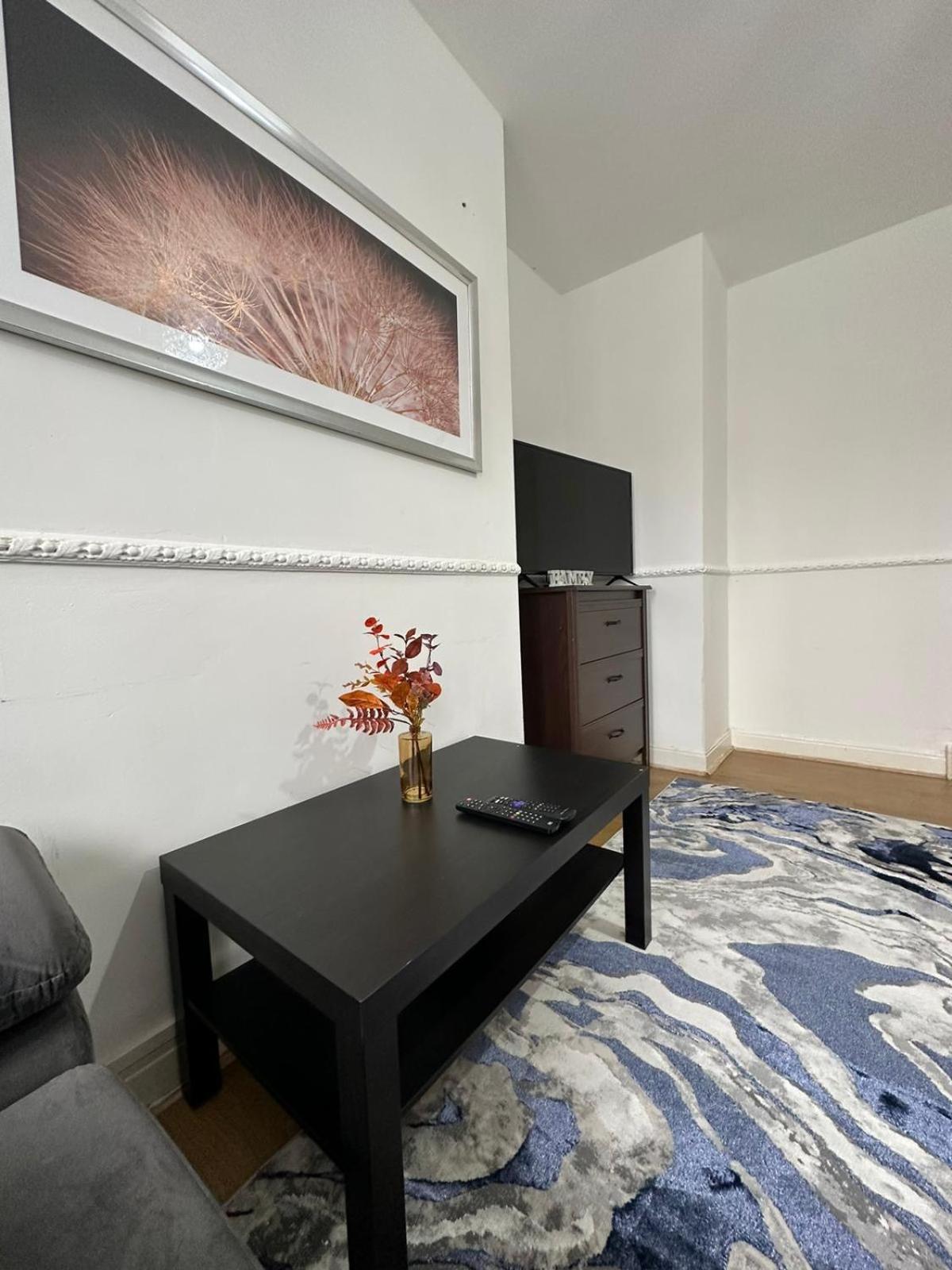 2 Bedroom Flat, 2 Minutes Walk To Bethnalgreen Station, Central Λονδίνο Εξωτερικό φωτογραφία