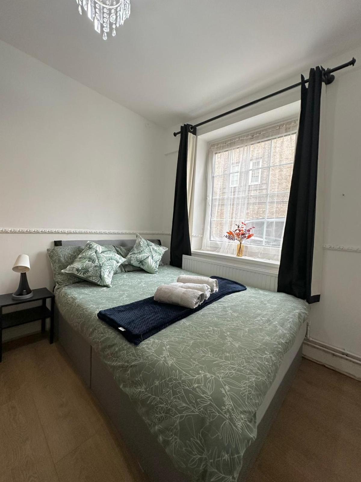 2 Bedroom Flat, 2 Minutes Walk To Bethnalgreen Station, Central Λονδίνο Εξωτερικό φωτογραφία